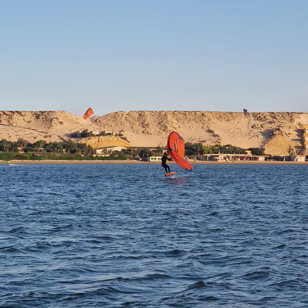 wingfoil dakhla riding upwind